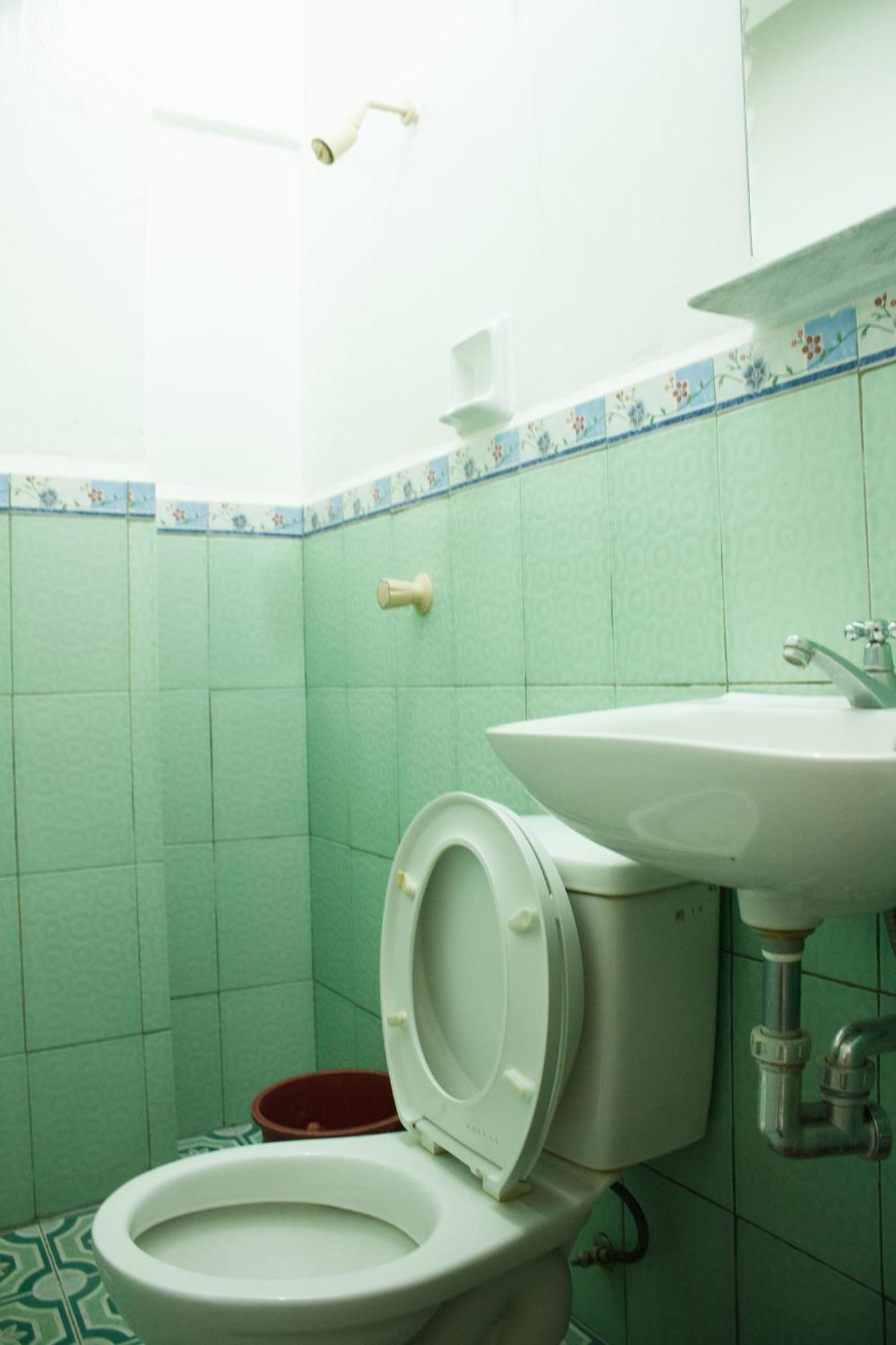 Gv Hotel - Naval Biliran Екстериор снимка