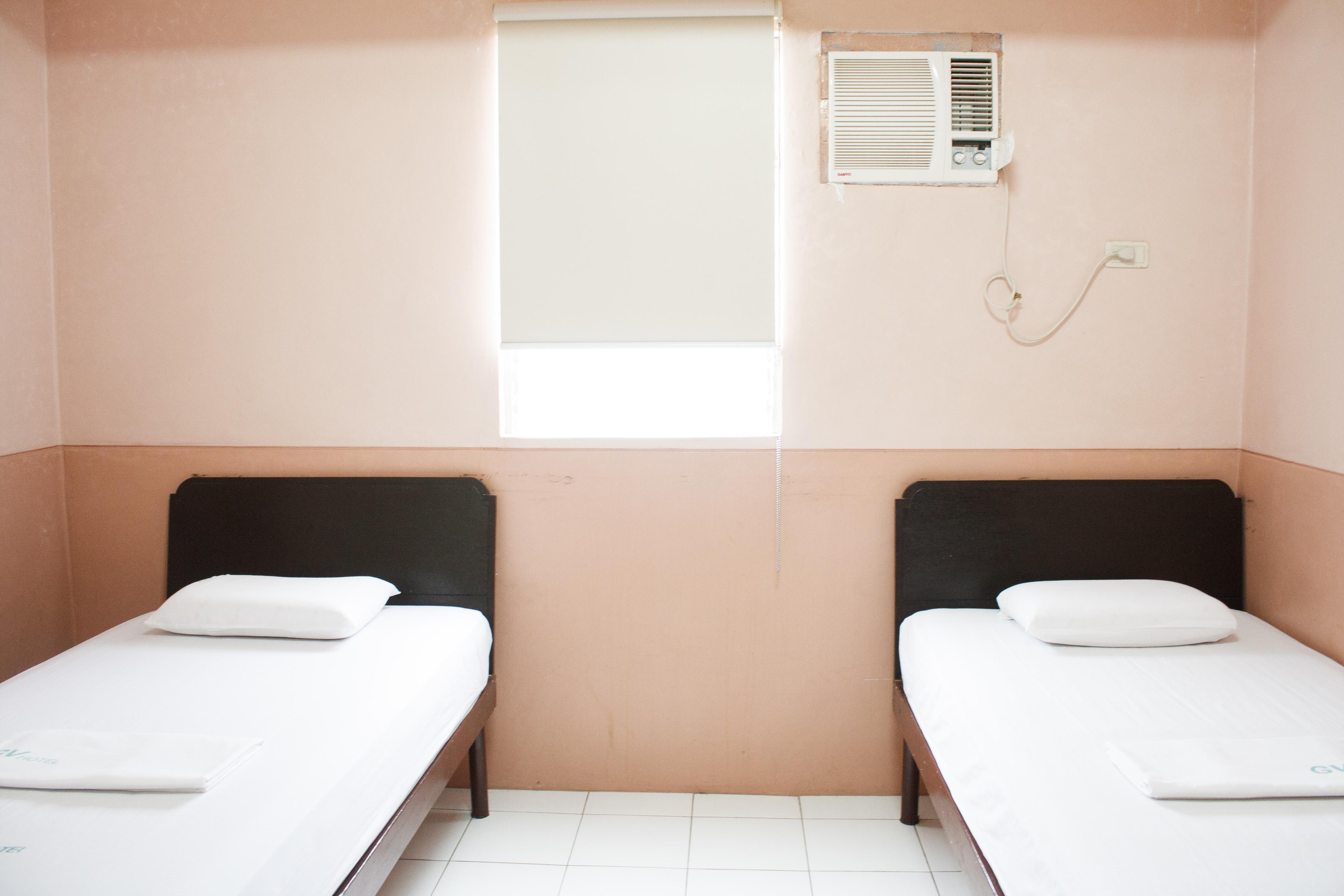 Gv Hotel - Naval Biliran Екстериор снимка