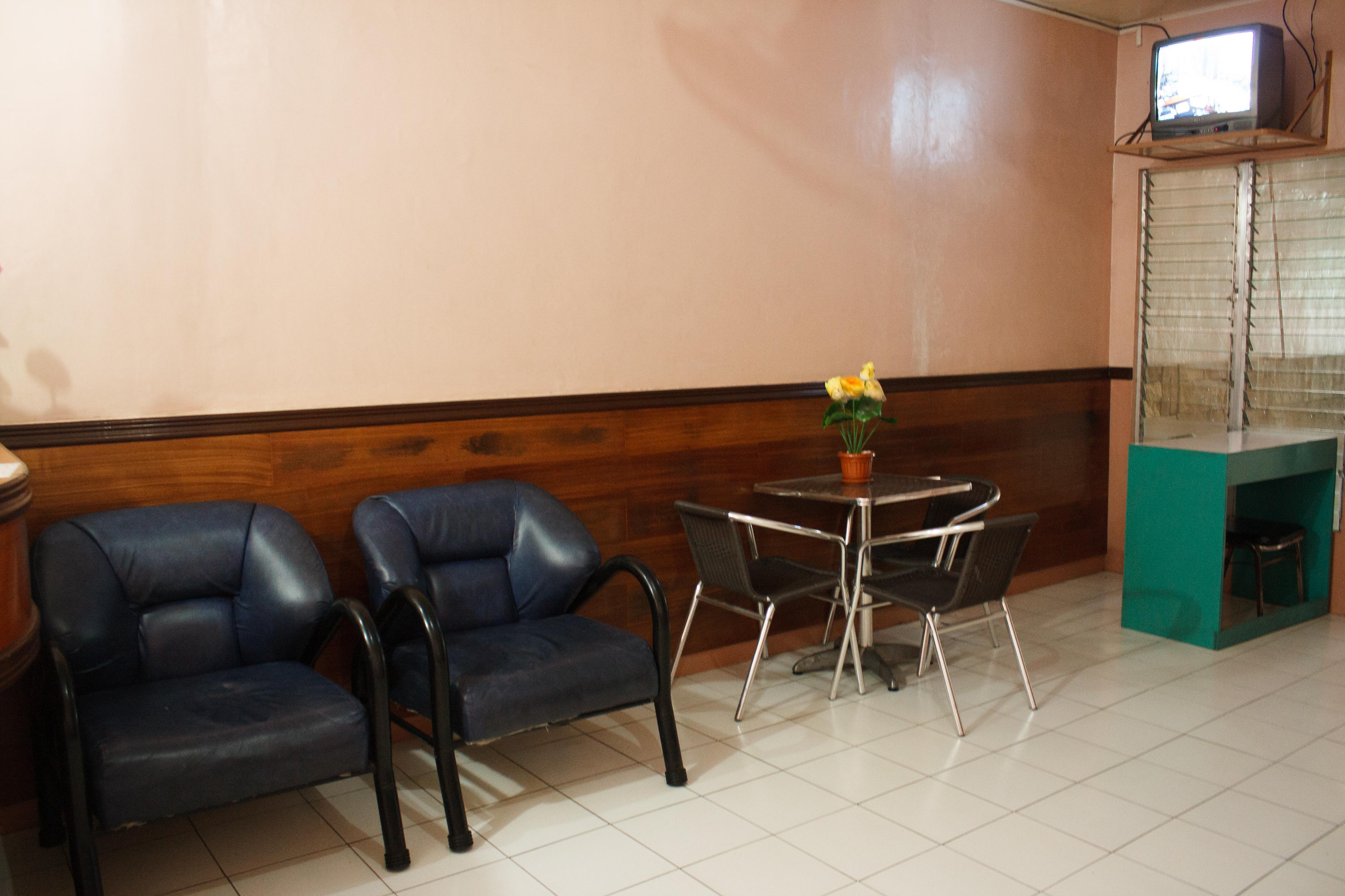 Gv Hotel - Naval Biliran Екстериор снимка