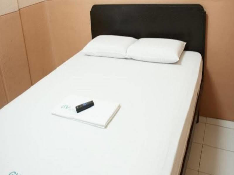 Gv Hotel - Naval Biliran Екстериор снимка